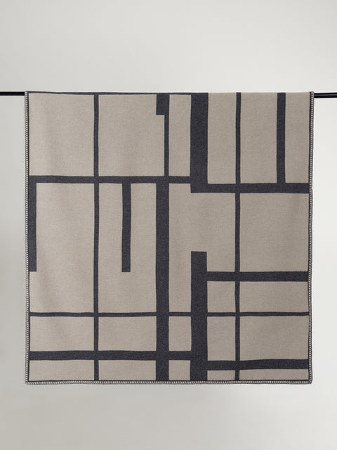 LC2 | carnico gray / almond