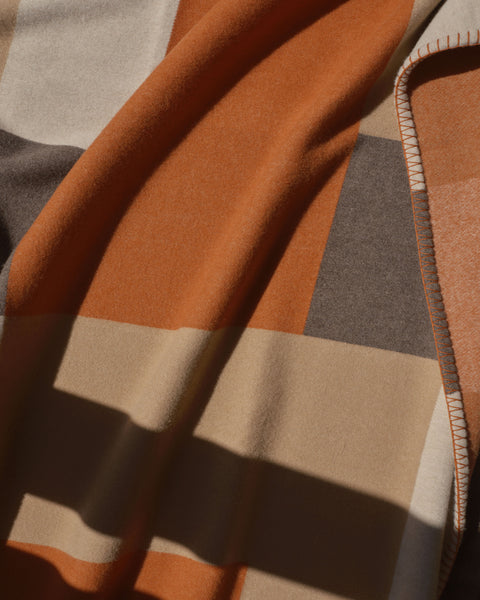 Oran | rufous orange