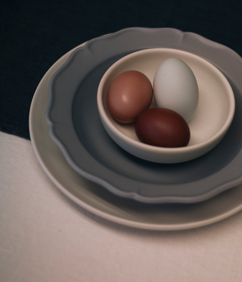 Festone Medium Flat Bowl | Ash Gray