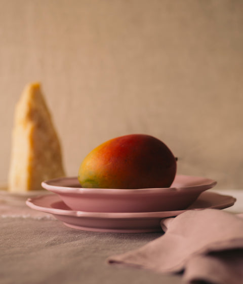 Festone Medium Flat Bowl | Cameo Pink