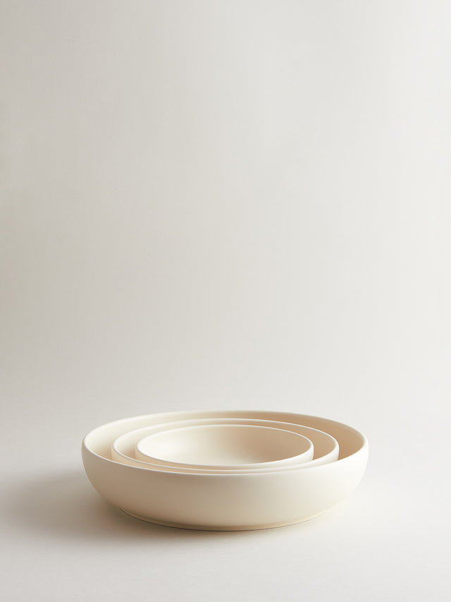 Bilancia Medium Flat Bowl | Almond